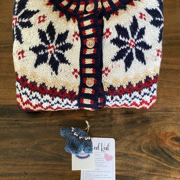 Hand knitted 100% Wool Nordic Pattern Women's Cardigan Sweater Size S/M - Picture 3 of 7